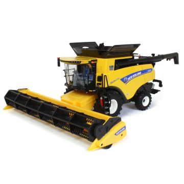 1/32 New Holland Combine CR9.90 45th Anniversary Edition